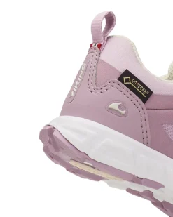 PINK SNEAKER