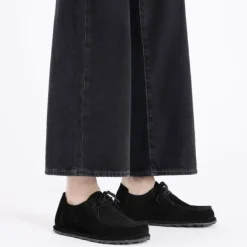 SORT UTTI LACE SNEAKER